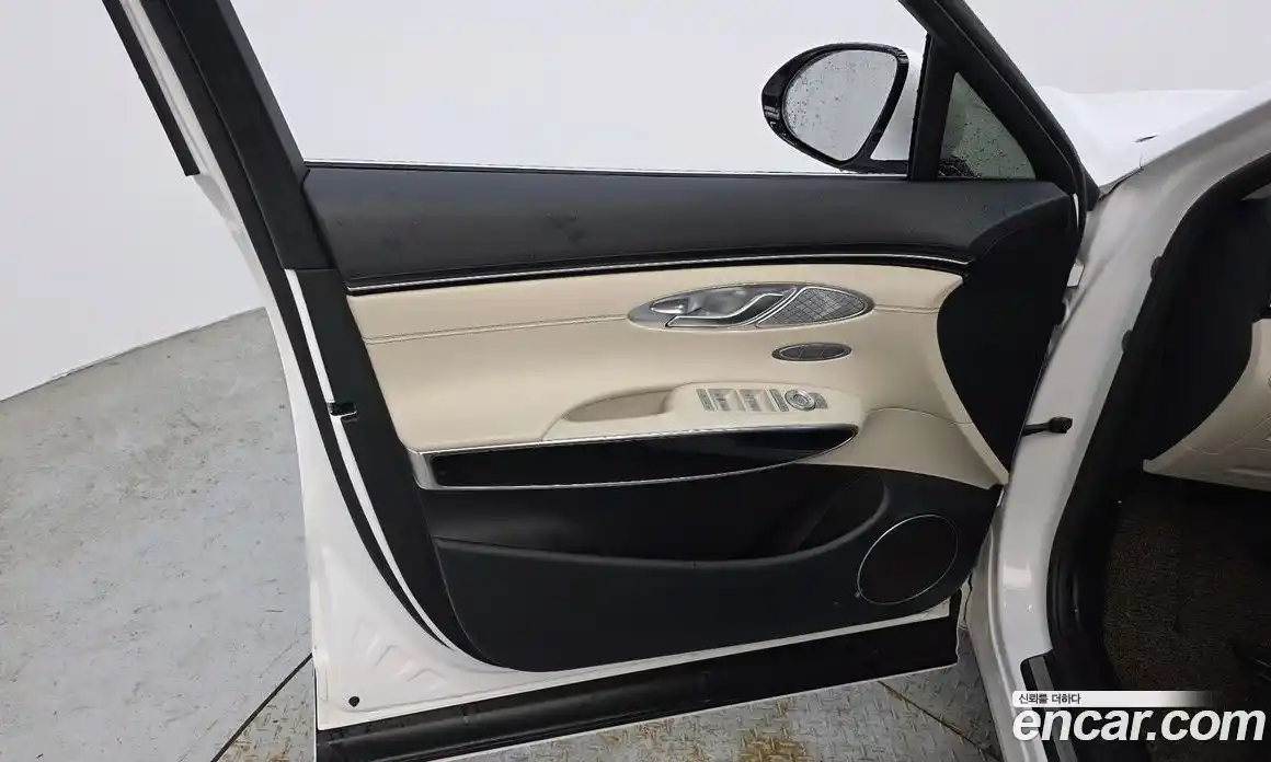 Genesis GV70 2023 2.5 автомат (гидро), фото 14