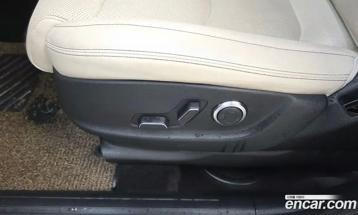 Genesis GV70 2023 2.5 автомат (гидро), фото 30