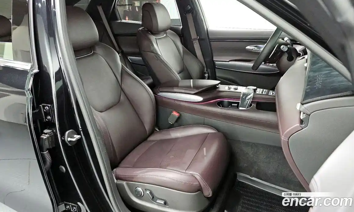 Genesis GV70 2022 2.5 автомат (гидро), фото 17