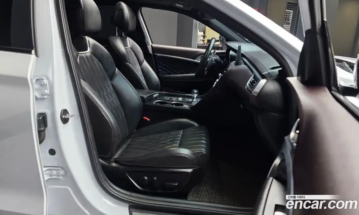 Genesis G70 2018 2.0 автомат (гидро), фото 17