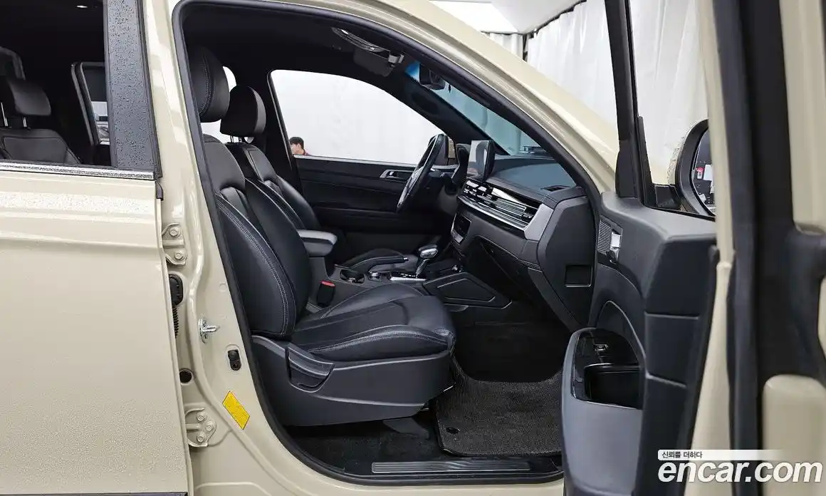 SsangYong Rexton 2023 2.2 автомат (гидро), фото 17