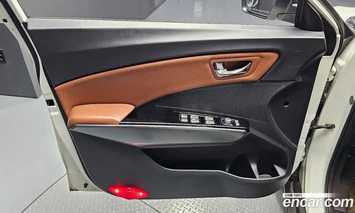 SsangYong TIBOLI 2018 1.6 автомат (гидро), фото 14