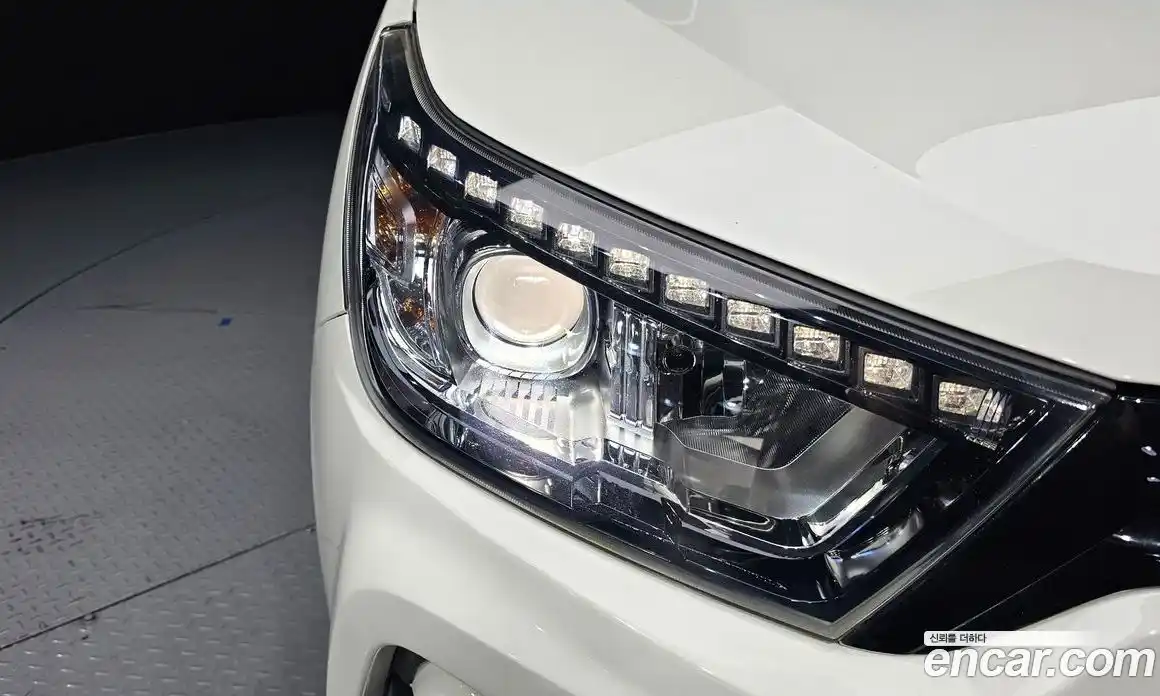 SsangYong TIBOLI 2018 1.6 автомат (гидро), фото 8