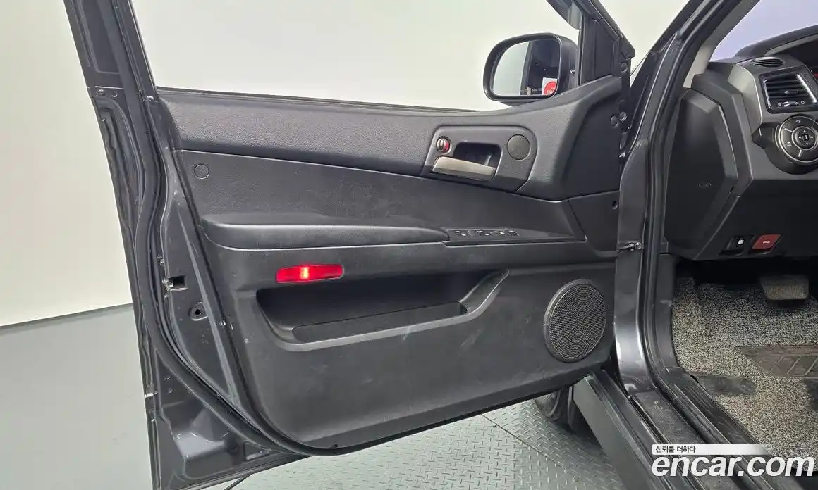 SsangYong Korando 2016 2.2 автомат (гидро), фото 13