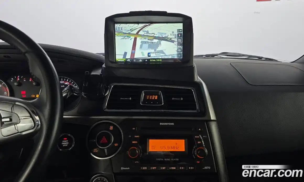 SsangYong Korando 2016 2.2 автомат (гидро), фото 20