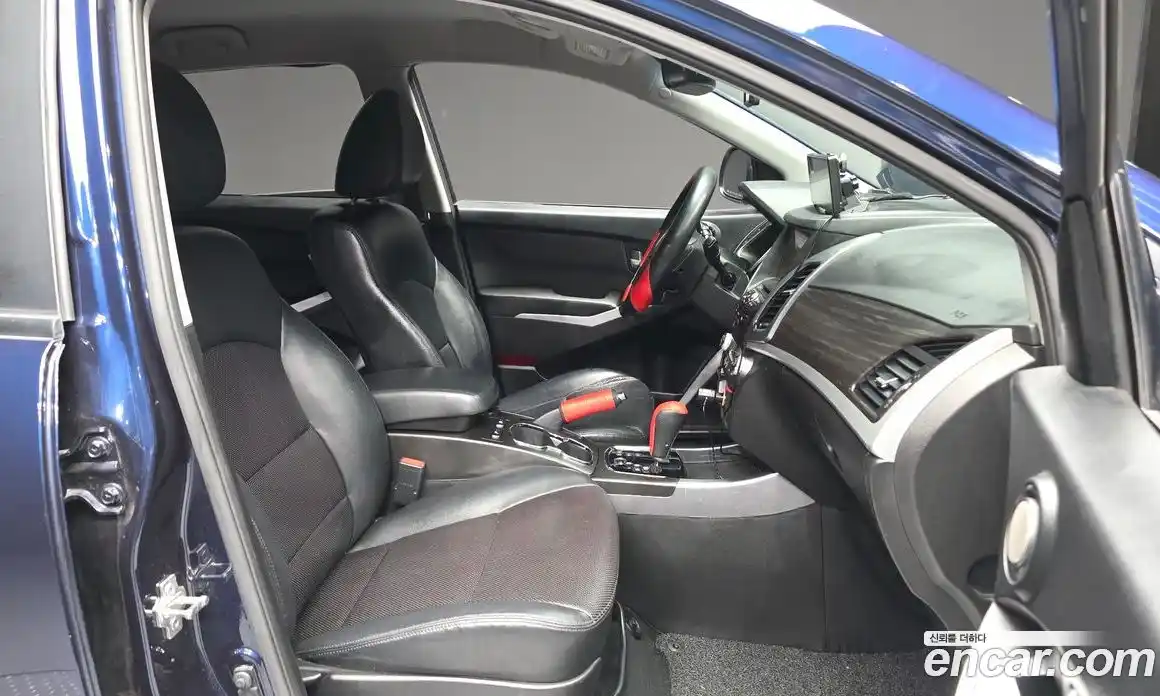 SsangYong Korando 2015 2.2 автомат (гидро), фото 11
