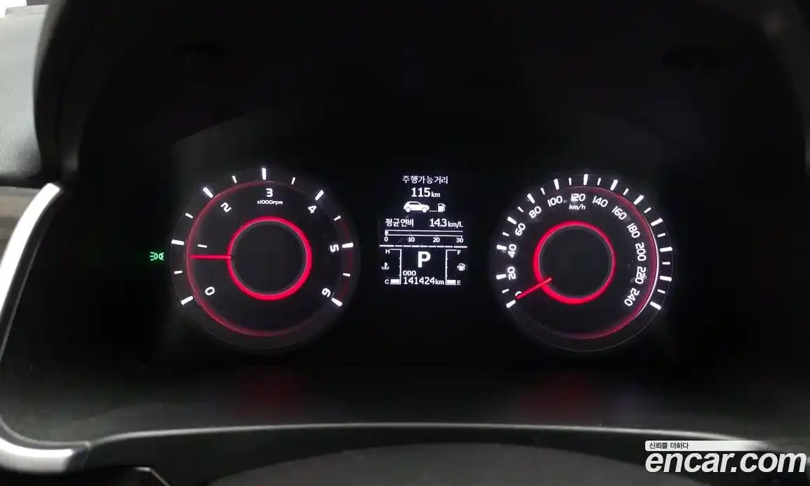 SsangYong Korando 2015 2.2 автомат (гидро), фото 8