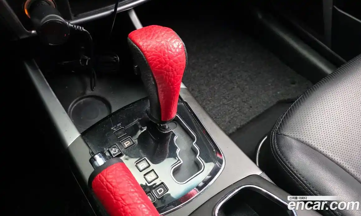 SsangYong Korando 2015 2.2 автомат (гидро), фото 9