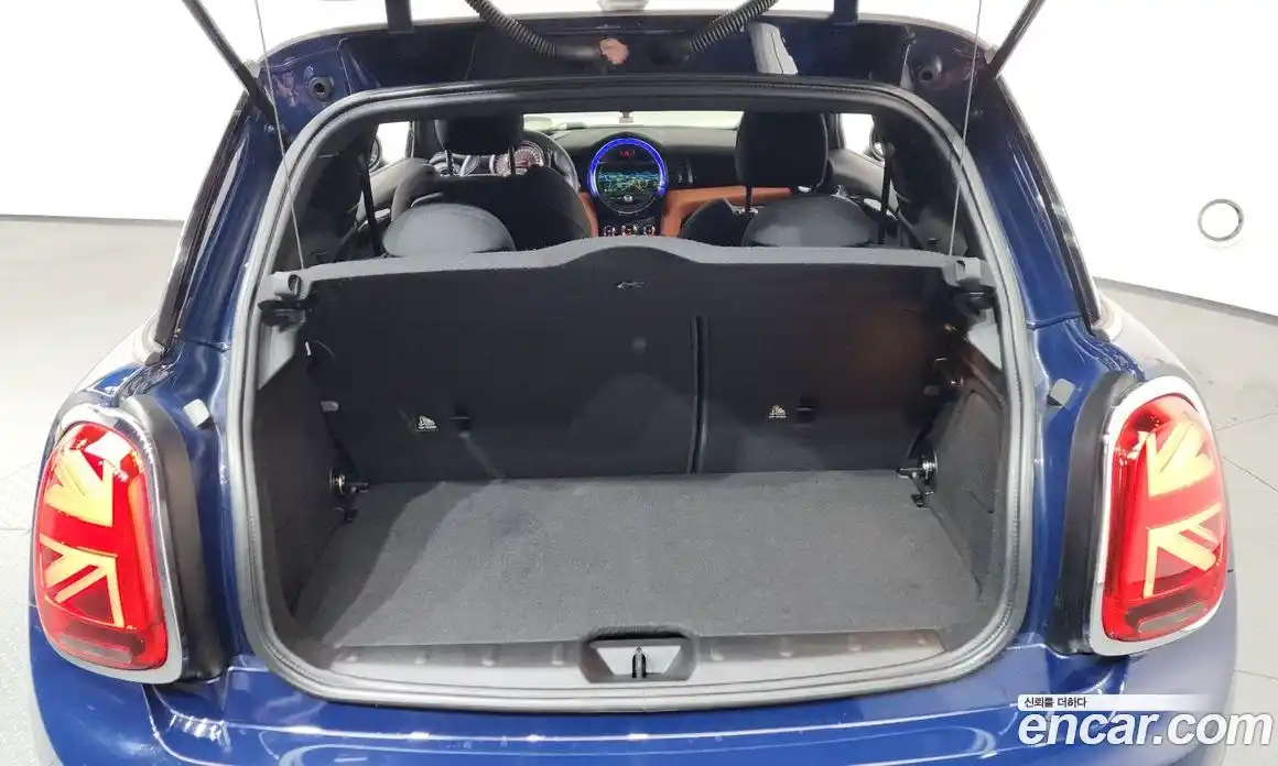 Mini Cooper 2016 2.0 автомат (гидро), фото 19
