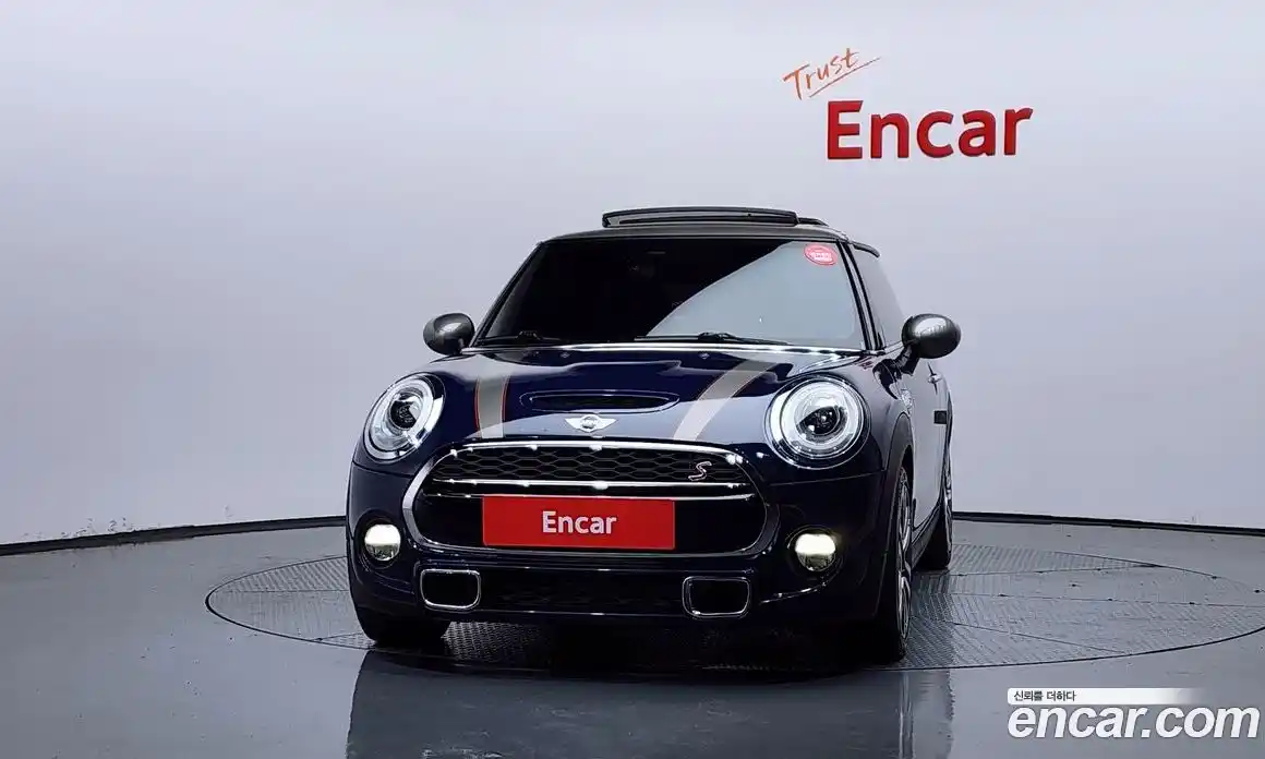 Mini Cooper 2016 2.0 автомат (гидро), фото 3