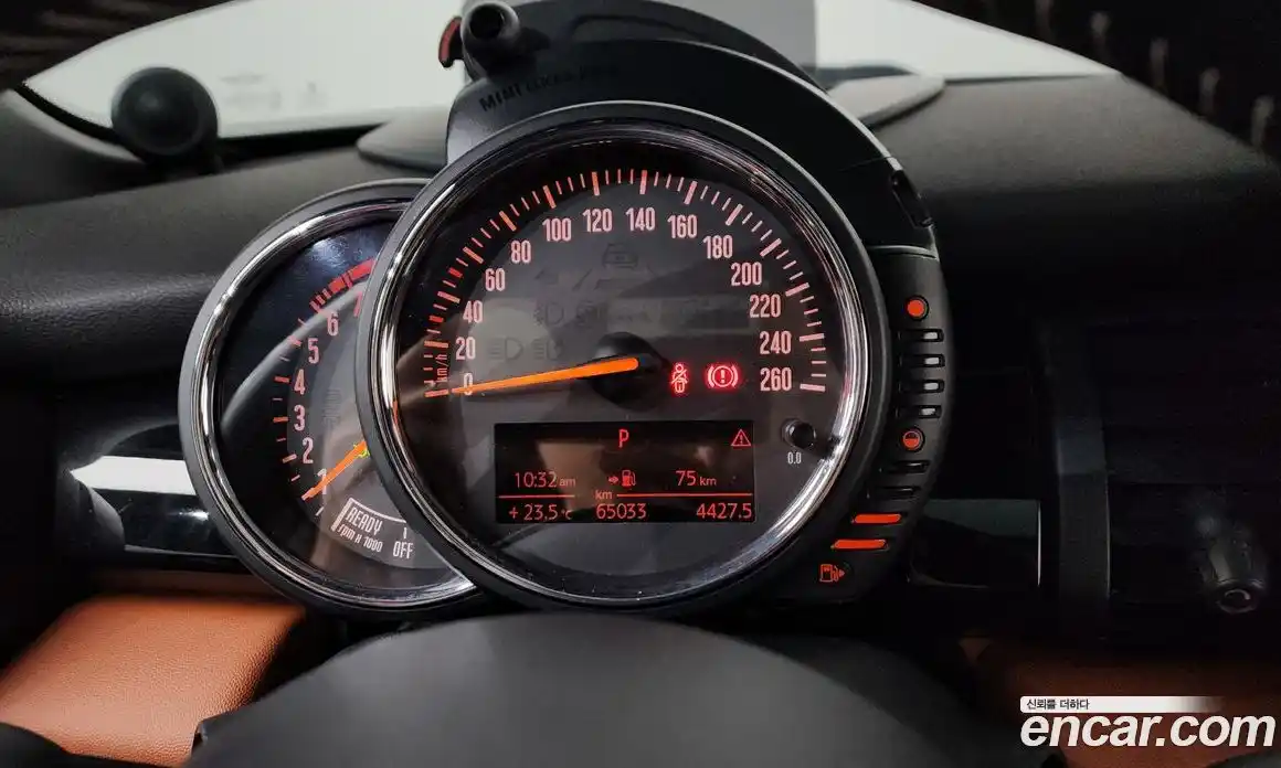 Mini Cooper 2016 2.0 автомат (гидро), фото 8
