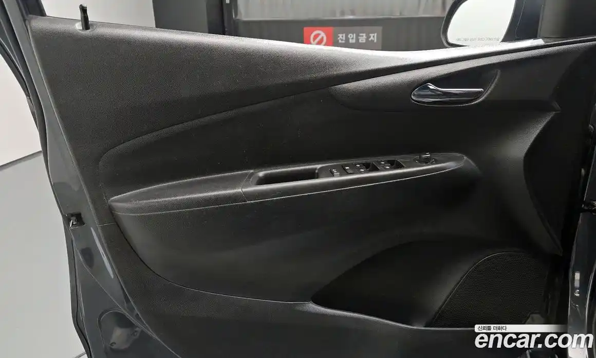 Chevrolet Spark 2016 1.0 автомат (гидро), фото 14