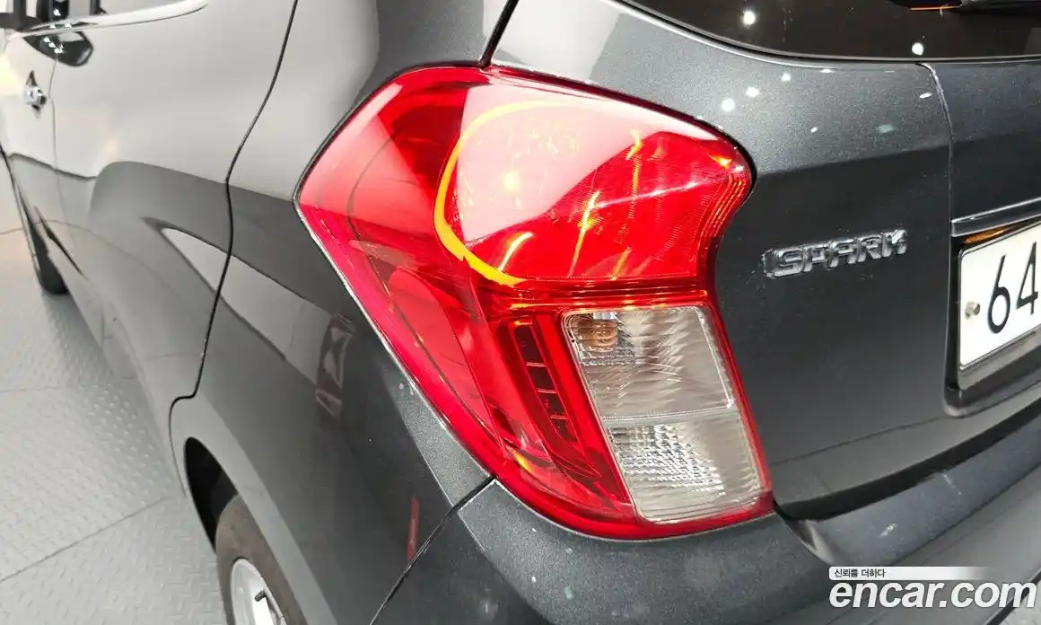 Chevrolet Spark 2016 1.0 автомат (гидро), фото 9