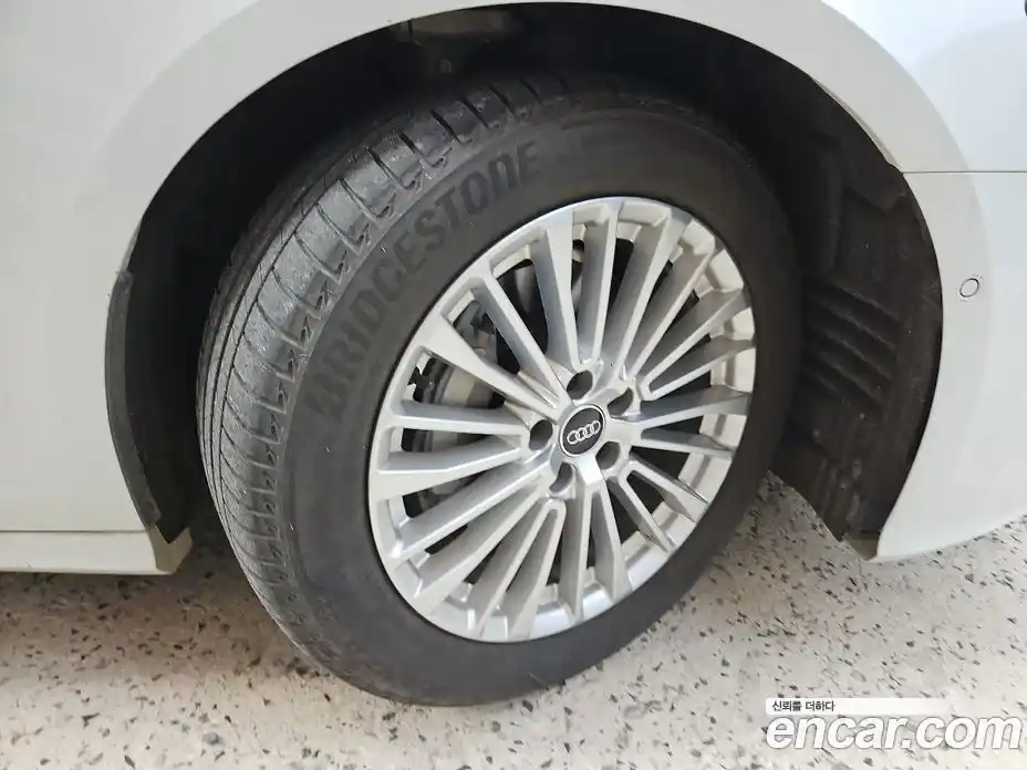 Audi A6 2021 2.0 автомат (гидро), фото 13