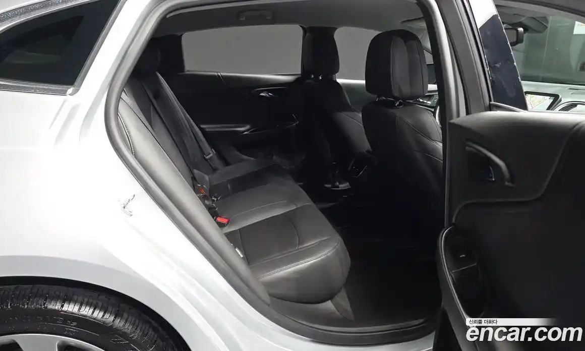 Chevrolet Malibu 2016 2.0 автомат (гидро), фото 12