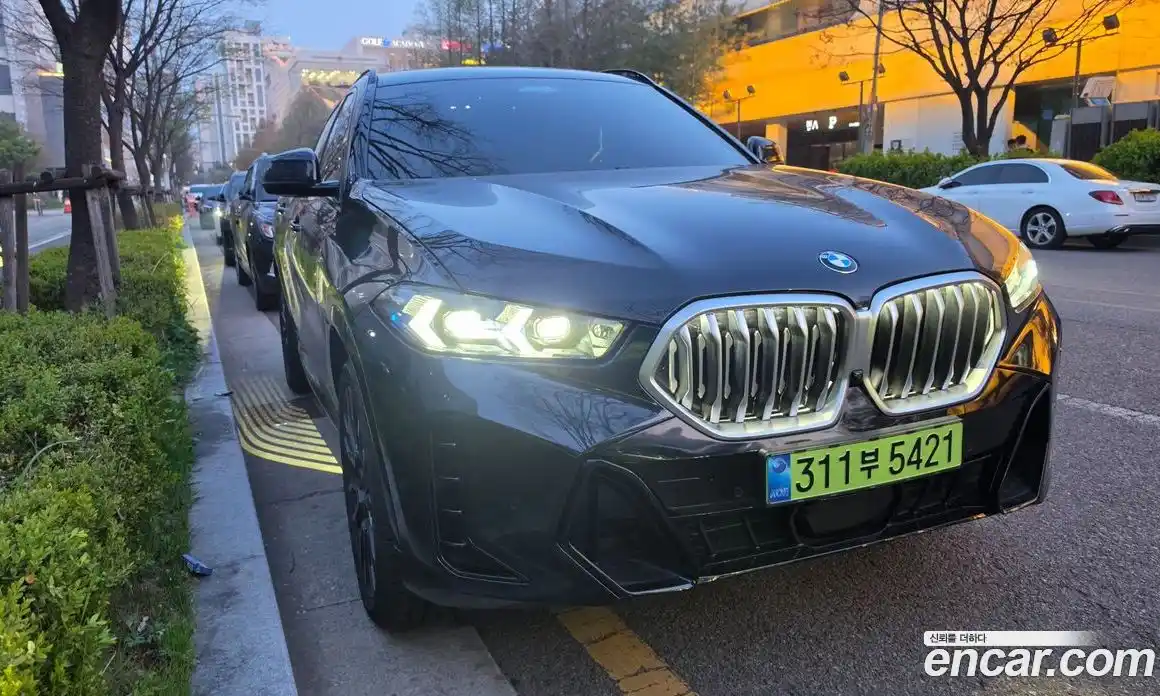 BMW X6 2025 3.0 автомат (гидро), фото 3