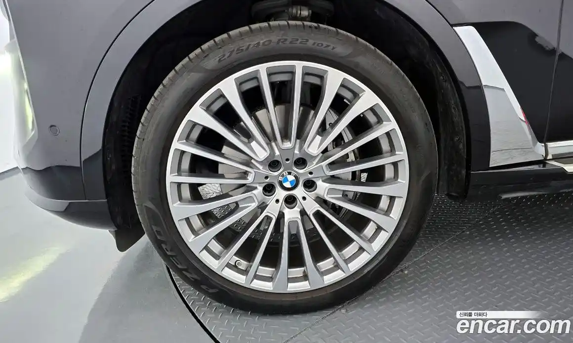 BMW X7 2025 3.0 автомат (гидро), фото 5