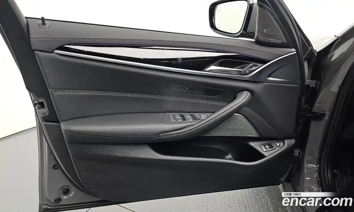 BMW 5 серия 2021 2.0 автомат (гидро), фото 14