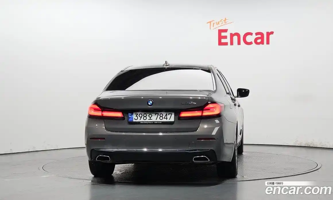 BMW 5 серия 2021 2.0 автомат (гидро), фото 4