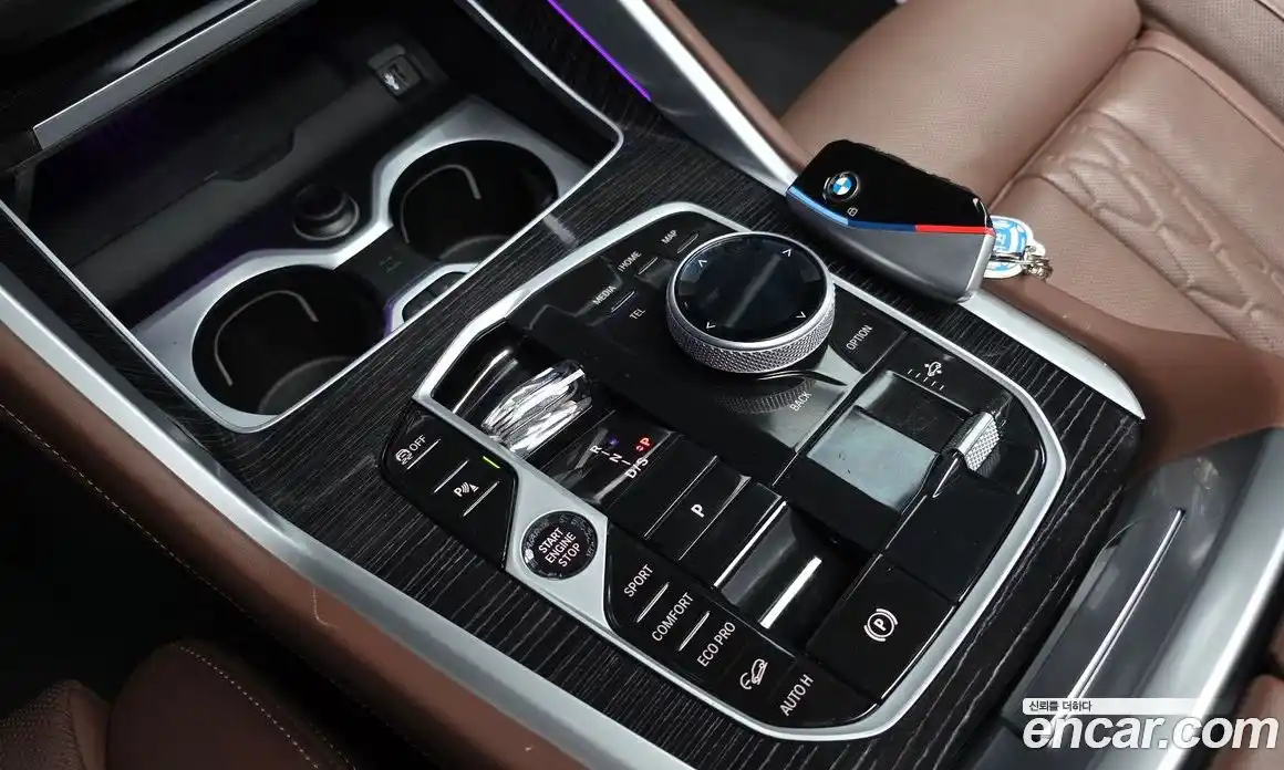 BMW X6 2024 3.0 автомат (гидро), фото 12