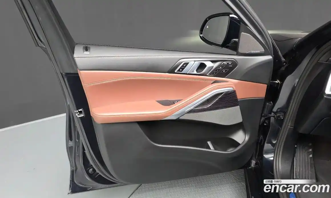 BMW X6 2024 3.0 автомат (гидро), фото 14