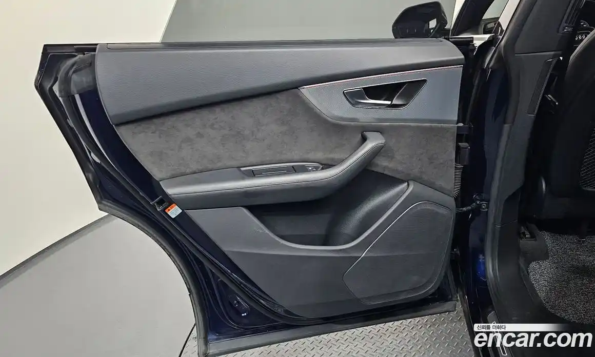 Audi Q8 2020 3.0 автомат (гидро), фото 15