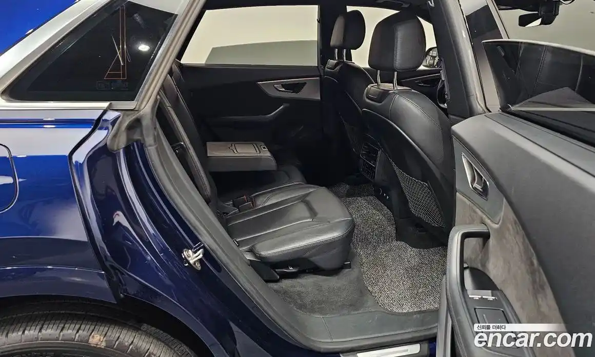 Audi Q8 2020 3.0 автомат (гидро), фото 17