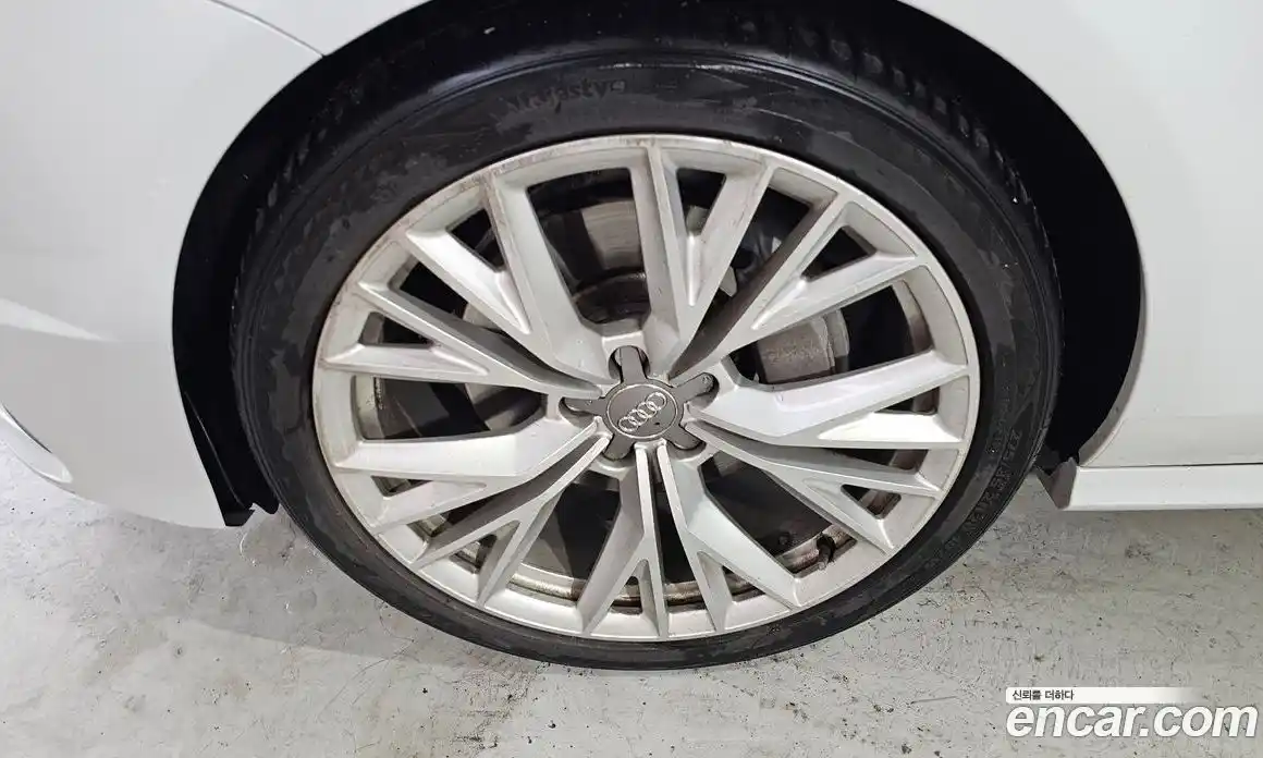Audi A7 2015 3.0 автомат (гидро), фото 5