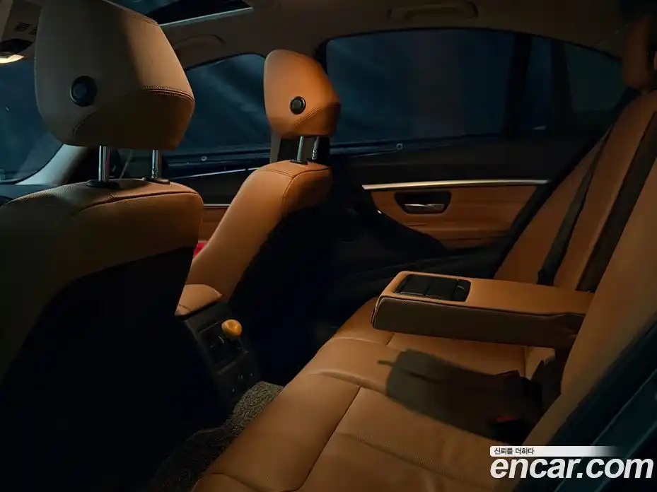 BMW 3 серия 2017 2.0 автомат (гидро), фото 12