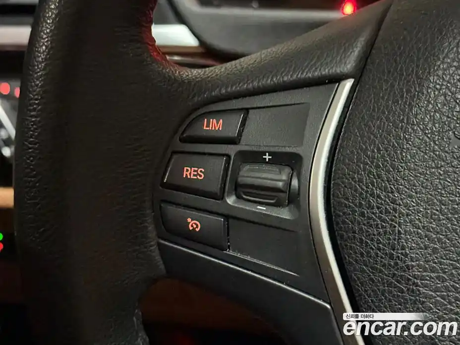 BMW 3 серия 2017 2.0 автомат (гидро), фото 16
