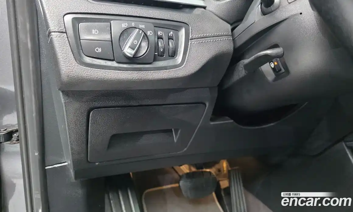 BMW X1 2022 2.0 автомат (гидро), фото 18
