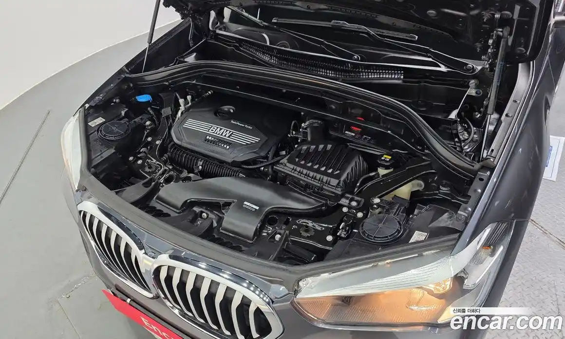 BMW X1 2022 2.0 автомат (гидро), фото 6