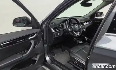 BMW X1 2022 2.0 автомат (гидро), миниатюра 10