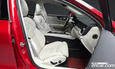 Volvo V60 2019 2.0 автомат (гидро), миниатюра 11