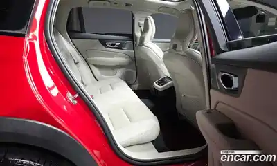 Volvo V60 2019 2.0 автомат (гидро), миниатюра 12