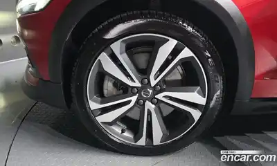 Volvo V60 2019 2.0 автомат (гидро), миниатюра 5
