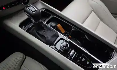 Volvo V60 2019 2.0 автомат (гидро), миниатюра 9