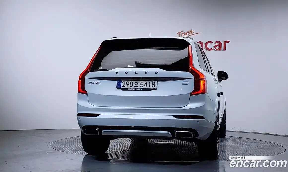 Volvo XC90 2020 2.0 автомат (гидро), фото 4