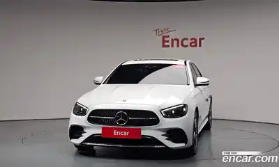 Mercedes-Benz E-Class 2022 2.0 автомат (гидро), миниатюра 2