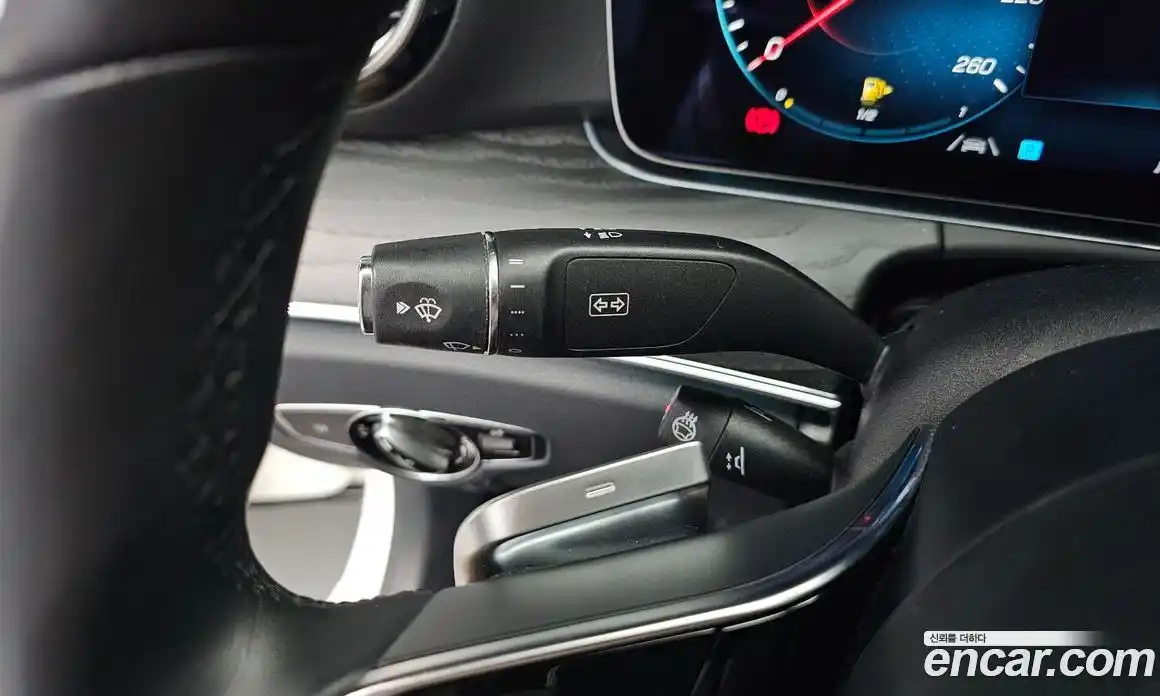 Mercedes-Benz E-Class 2022 2.0 автомат (гидро), фото 26
