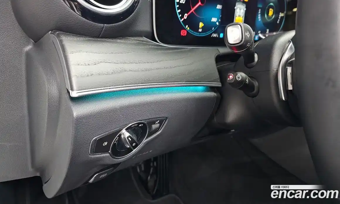 Mercedes-Benz E-Class 2022 2.0 автомат (гидро), фото 32