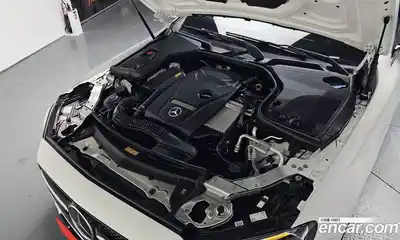 Mercedes-Benz E-Class 2022 2.0 автомат (гидро), миниатюра 5