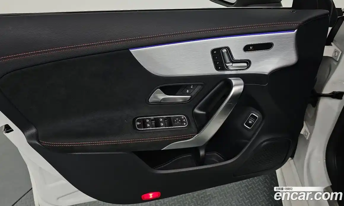 Mercedes-Benz CLA-Class 2021 2.0 гидро, фото 14