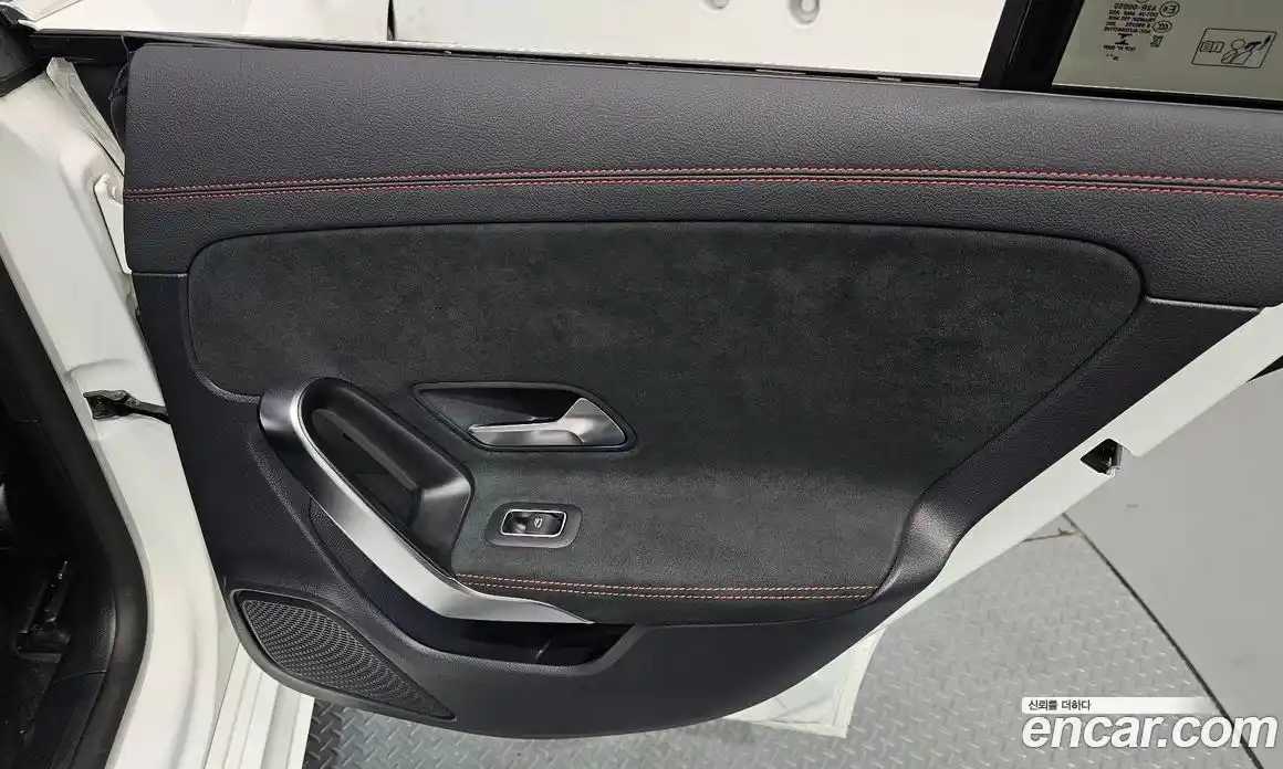Mercedes-Benz CLA-Class 2021 2.0 гидро, фото 15