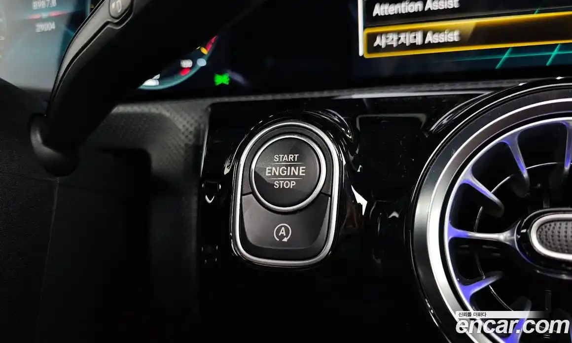 Mercedes-Benz CLA-Class 2021 2.0 гидро, фото 28