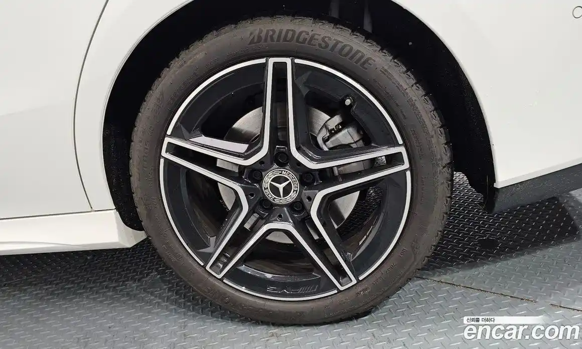 Mercedes-Benz CLA-Class 2021 2.0 гидро, фото 7