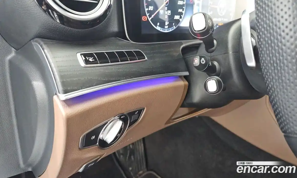 Mercedes-Benz E-Class 2017 2.0 автомат (гидро), фото 17
