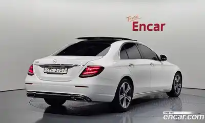 Mercedes-Benz E-Class 2017 2.0 автомат (гидро), миниатюра 2