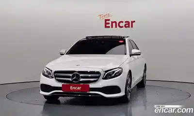 Mercedes-Benz E-Class 2017 2.0 автомат (гидро), миниатюра 3