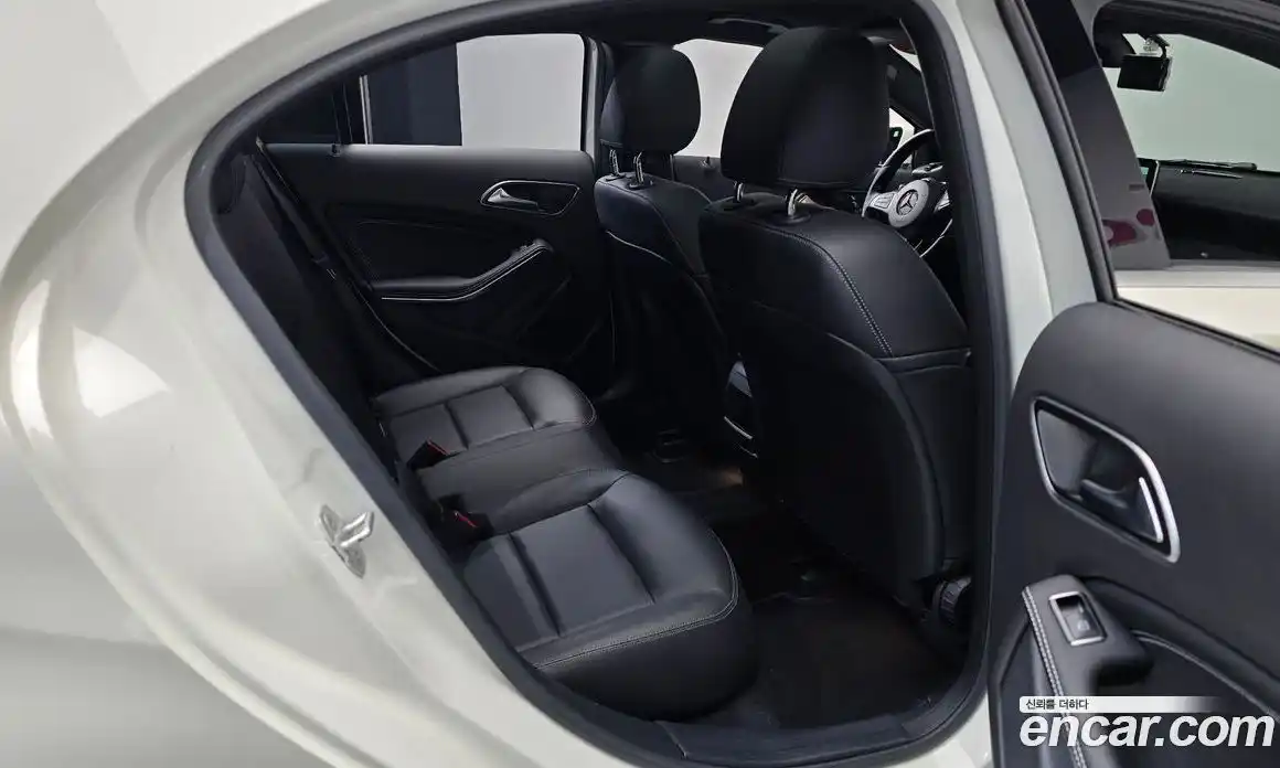 Mercedes-Benz A-Class 2016 1.6 гидро, фото 11